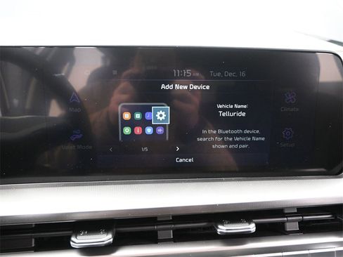 New 2025 Kia Telluride S image 28