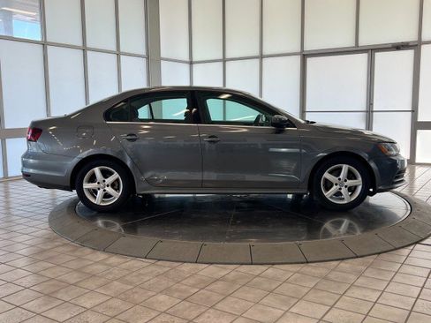 Used 2017 Volkswagen Jetta S FWD image 8