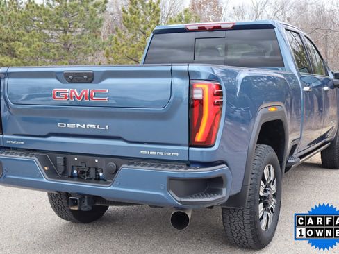 Used 2025 GMC Sierra 2500 Denali w/ Denali Reserve Package image 5