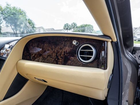 Used 2015 Bentley Flying Spur W12 AWD/4WD image 41
