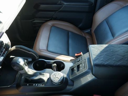 Used 2024 Ford Bronco Outer Banks image 22