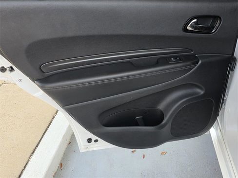 Used 2022 Dodge Durango GT image 37