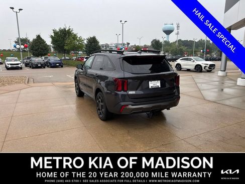 Used 2025 Kia Sorento SX Prestige w/ Olive Brown Leather Package AWD/4WD image 3