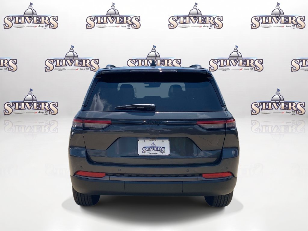 New 2026 Jeep Grand Cherokee Altitude RWD image 5