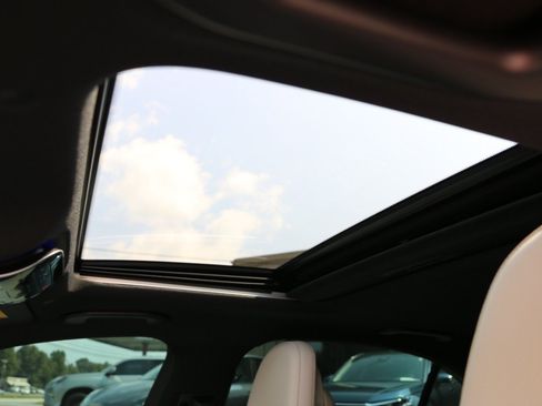 Used 2022 Mercedes-Benz C 300 Sedan image 27