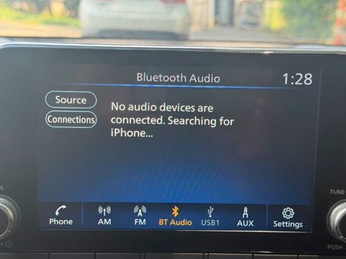 Used 2025 Nissan Sentra SV FWD image 11