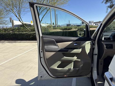 Used 2016 Honda Odyssey EX image 22