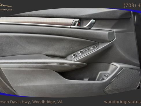 Used 2019 Honda Accord Sport image 9
