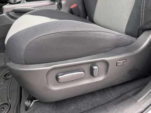 Used 2023 Toyota Tacoma TRD Sport w/ Technology Package RWD image 11
