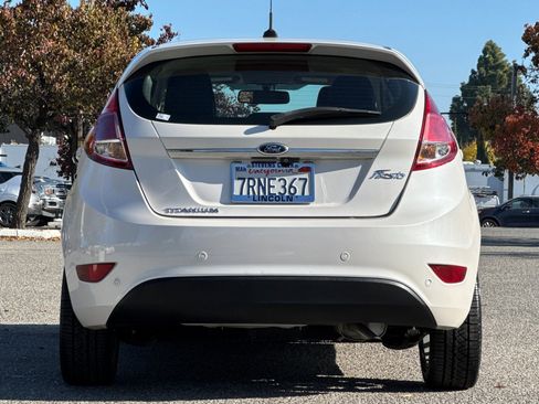 Used 2016 Ford Fiesta Titanium image 5