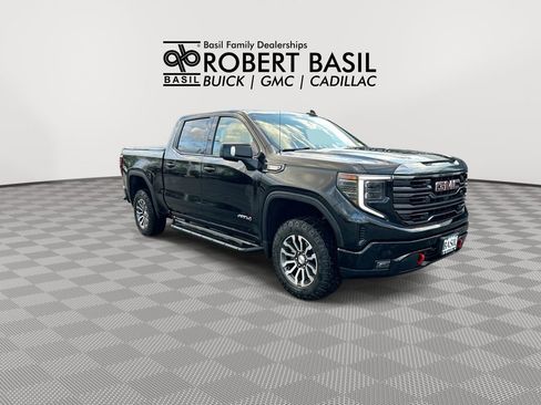 Used 2023 GMC Sierra 1500 AT4 w/ AT4 Premium Package AWD/4WD image 2