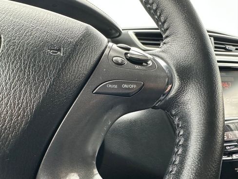 Used 2021 Nissan Murano SL w/ SL Moonroof Package image 15