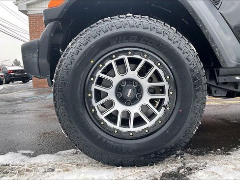 Used 2019 Jeep Wrangler Sport S image 9