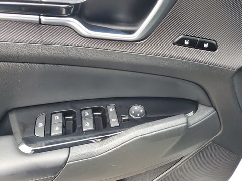 Used 2023 Kia Sportage SX image 19