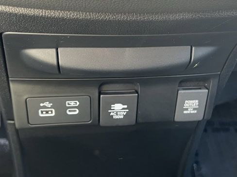 Used 2025 Honda Odyssey Elite image 17