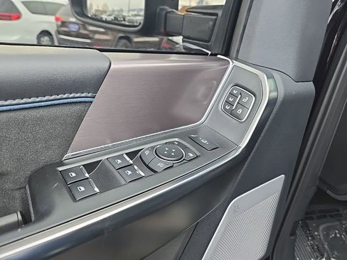 Used 2026 Ford F450 Platinum w/ FX4 Off-Road Package image 14