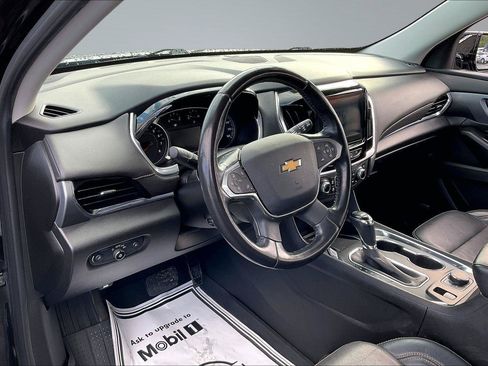 Used 2020 Chevrolet Traverse Premier FWD image 15