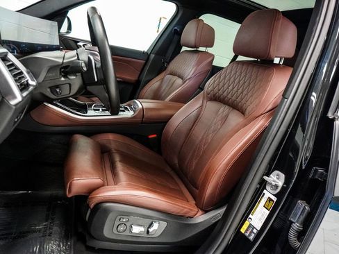 Used 2025 BMW X5 xDrive50e AWD/4WD image 6