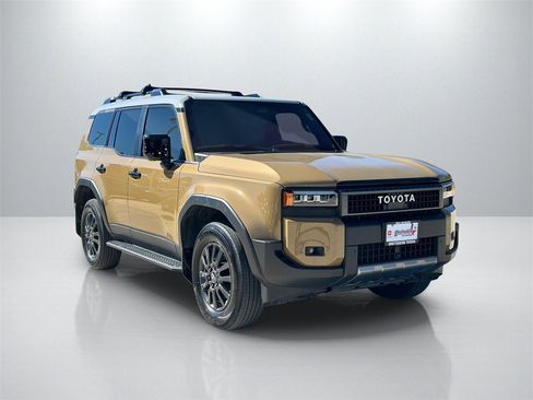 Used 2024 Toyota Land Cruiser image 3