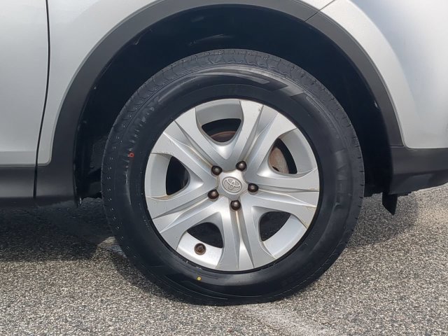 Used 2014 Toyota RAV4 LE FWD image 11