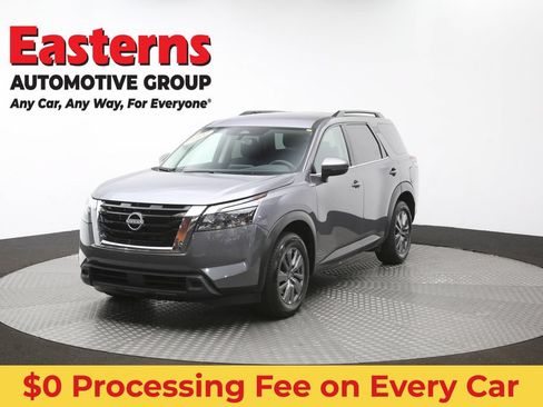 Used 2025 Nissan Pathfinder SV FWD image 55