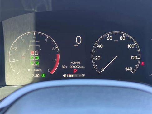 New 2025 Honda Pilot Touring image 7