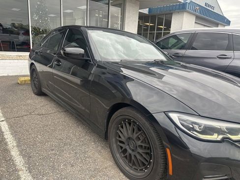 Used 2020 BMW 330i xDrive Sedan w/ M Sport Package image 8