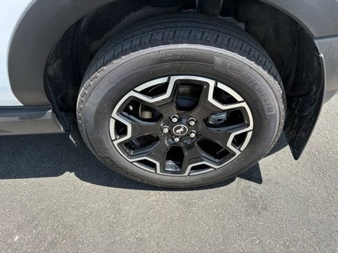 Certified 2025 Ford Bronco Sport Outer Banks w/ Outer Banks Tech Package+ AWD/4WD image 10