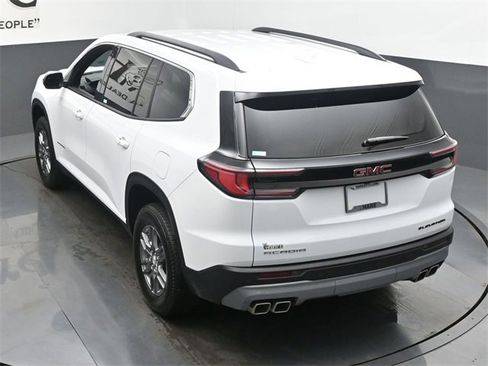 Used 2025 GMC Acadia Elevation image 42