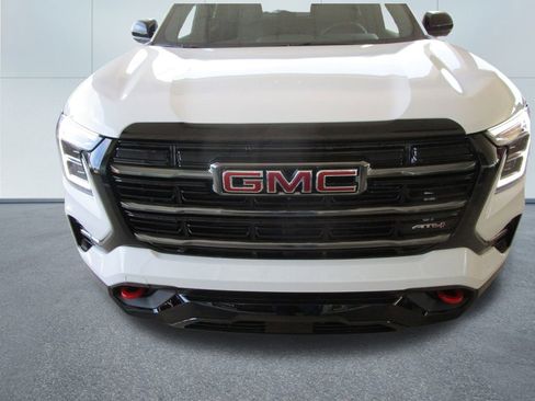 New 2026 GMC Terrain AT4 w/ Technology Package II AWD/4WD image 26