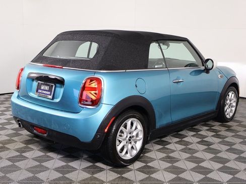 Used 2021 MINI Cooper Convertible image 4