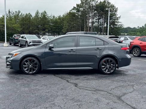 Used 2025 Toyota Corolla SE FWD image 6