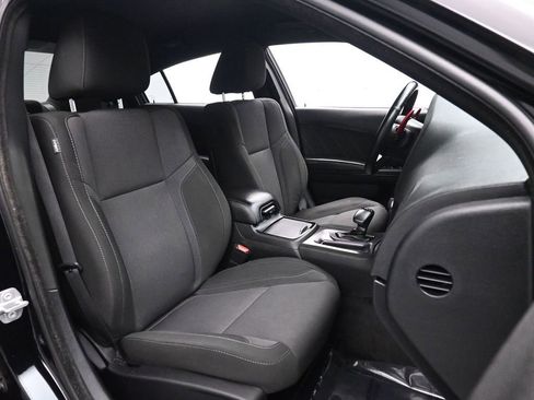 Used 2018 Dodge Charger R/T w/ Blacktop Package image 22