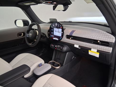 New 2026 MINI Cooper 2-Door Hardtop FWD image 25