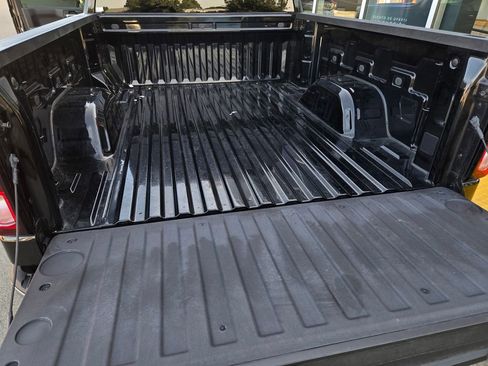 Used 2023 GMC Sierra 1500 Pro w/ Convenience Package RWD image 33