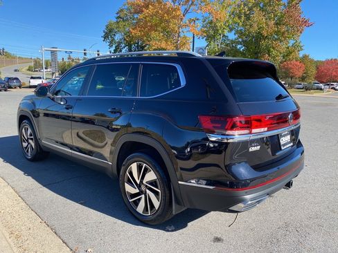 Used 2025 Volkswagen Atlas SEL image 5