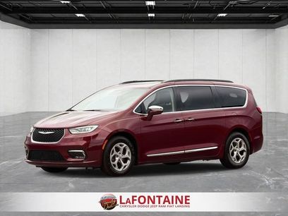 Used 2022 Chrysler Pacifica Limited