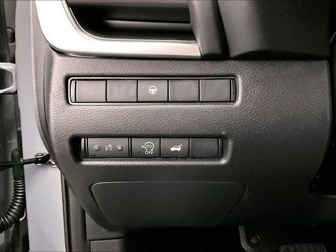 New 2026 Nissan Rogue SV image 29