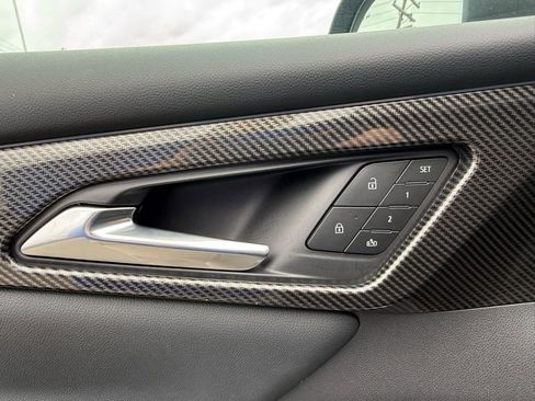 New 2026 Chevrolet Traverse High Country image 9