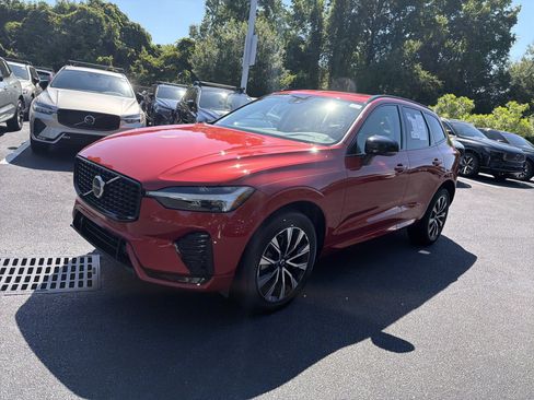 Certified 2024 Volvo XC60 B5 Core w/ Protection Package AWD/4WD image 42