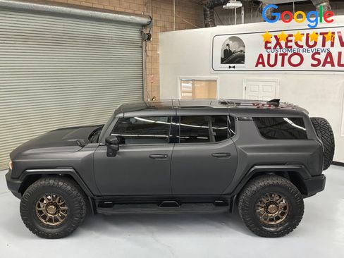 Used 2025 GMC Hummer EV 3X AWD/4WD image 8
