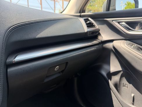 Used 2019 Subaru Forester Premium AWD/4WD image 34