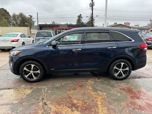 Used 2016 Kia Sorento EX image 4