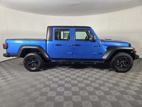 Used 2020 Jeep Gladiator Sport AWD/4WD image 4