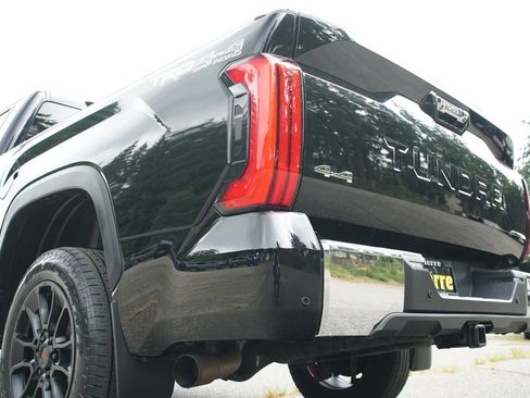 Used 2022 Toyota Tundra Limited w/ TRD Off-Road Package AWD/4WD image 31
