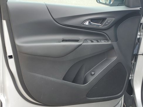 Used 2022 Chevrolet Equinox LT FWD image 5