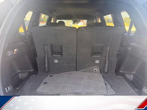 Used 2025 Jeep Grand Cherokee L Laredo AWD/4WD image 9