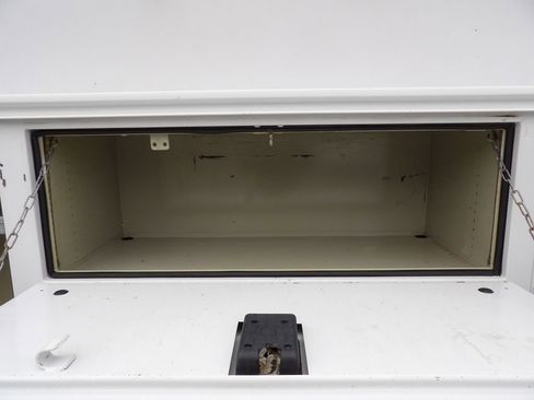 Used 2015 Ford F550 2WD Regular Cab Super Duty w/ Power Equipment Group image 41