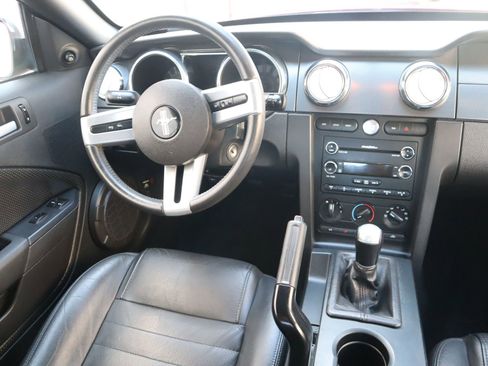 Used 2008 Ford Mustang GT RWD image 37