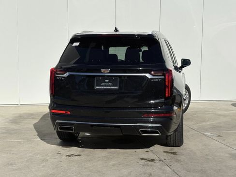 Used 2023 Cadillac XT6 Luxury image 6